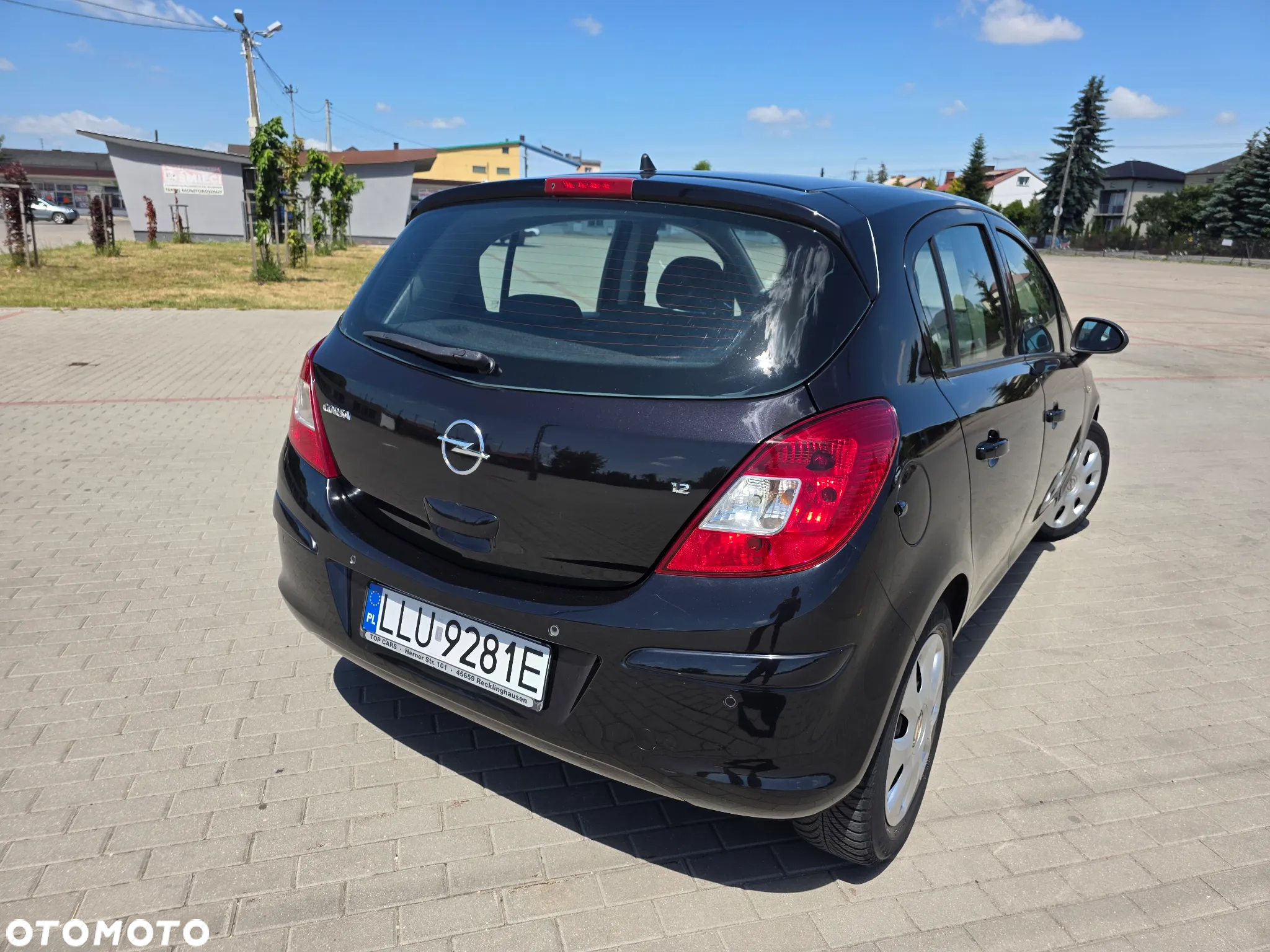 Opel Corsa 1.2 16V Cosmo - 9
