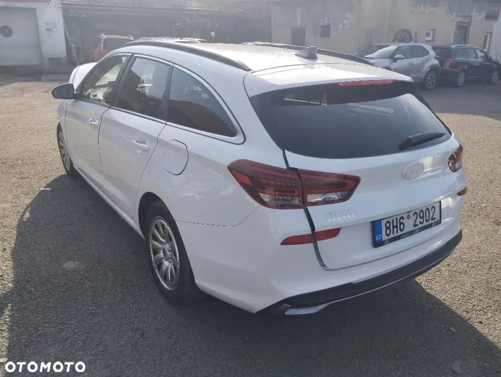 Hyundai i30 1.5 DPI Pure - 3