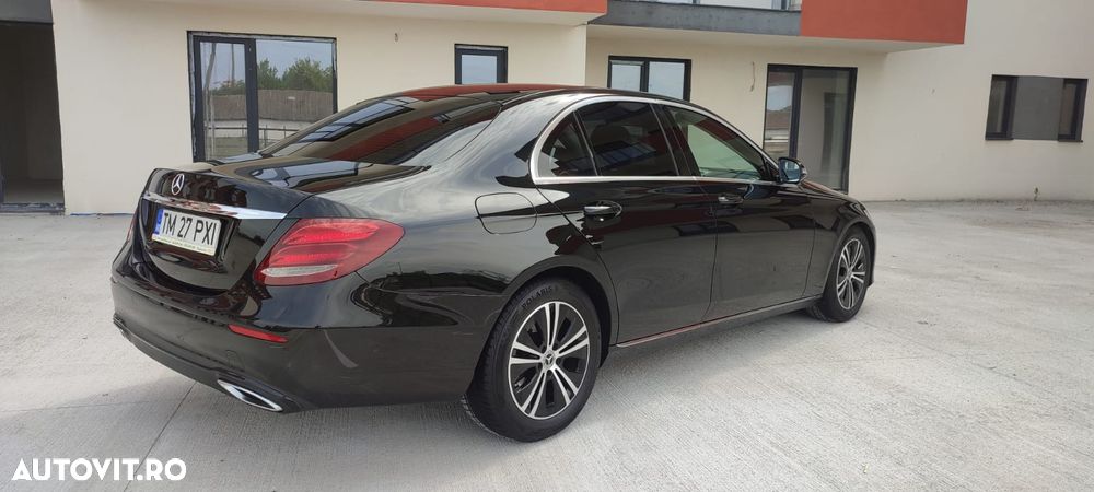 Mercedes-Benz E - 4