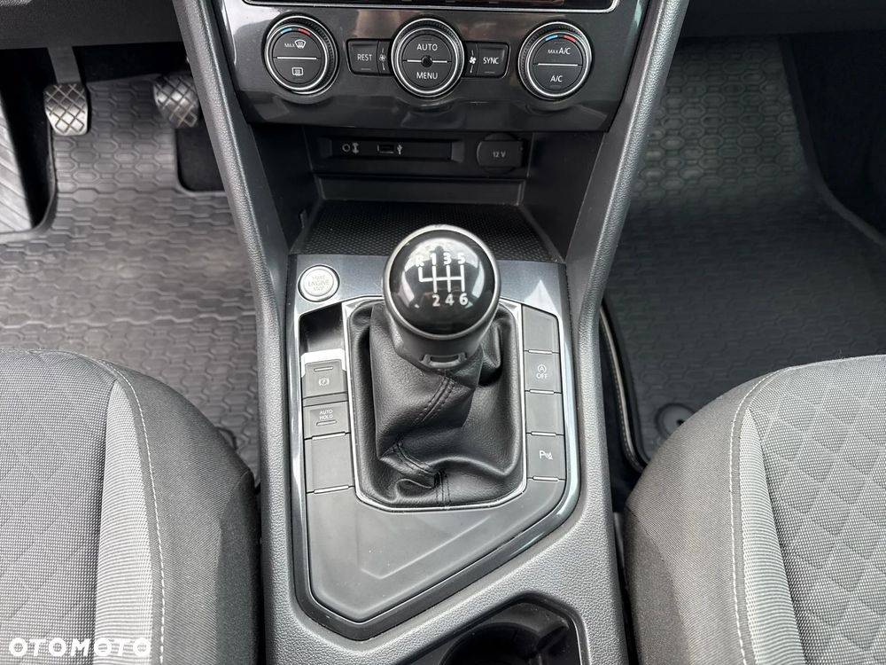Volkswagen Tiguan - 27
