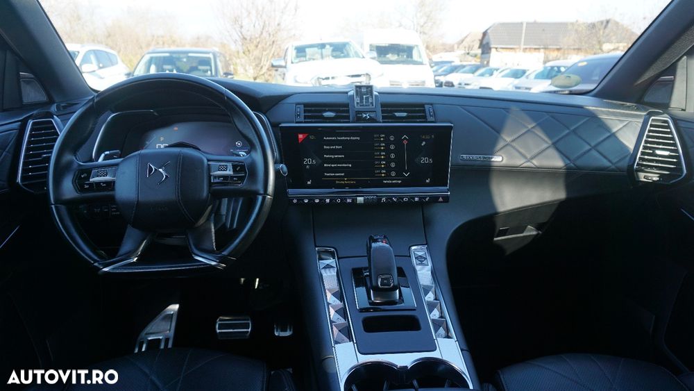 DS Automobiles DS 7 Crossback - 12