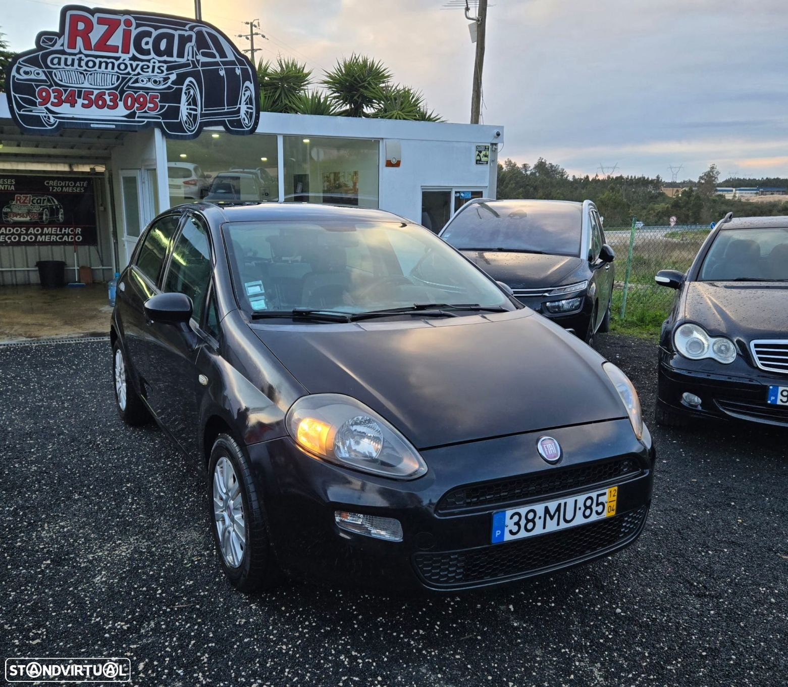 Fiat Punto 1.3 M-Jet Lounge S&S - 4
