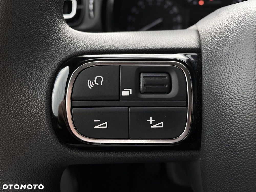 Citroën C3 1.2 PureTech Shine - 23
