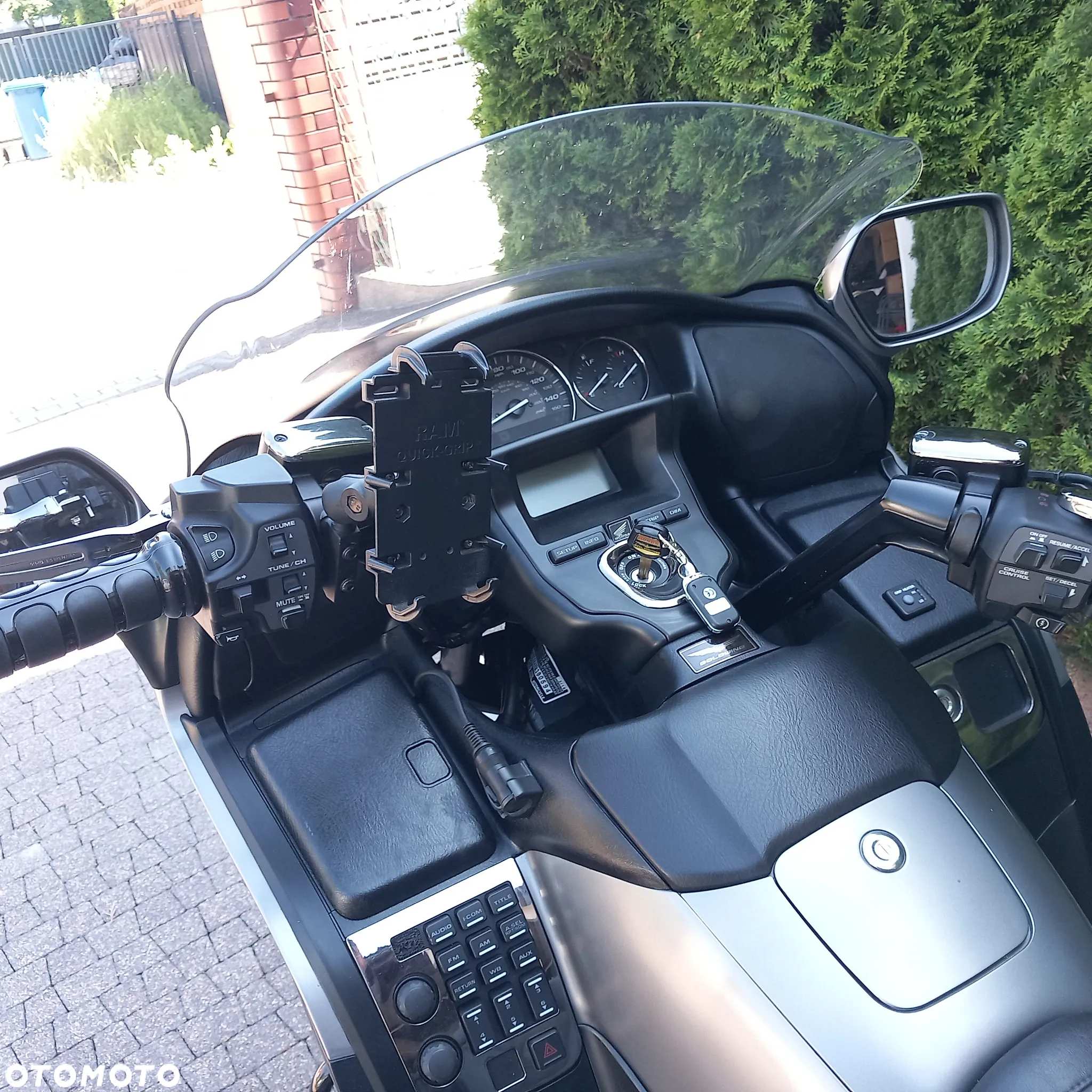 Honda GL - 9