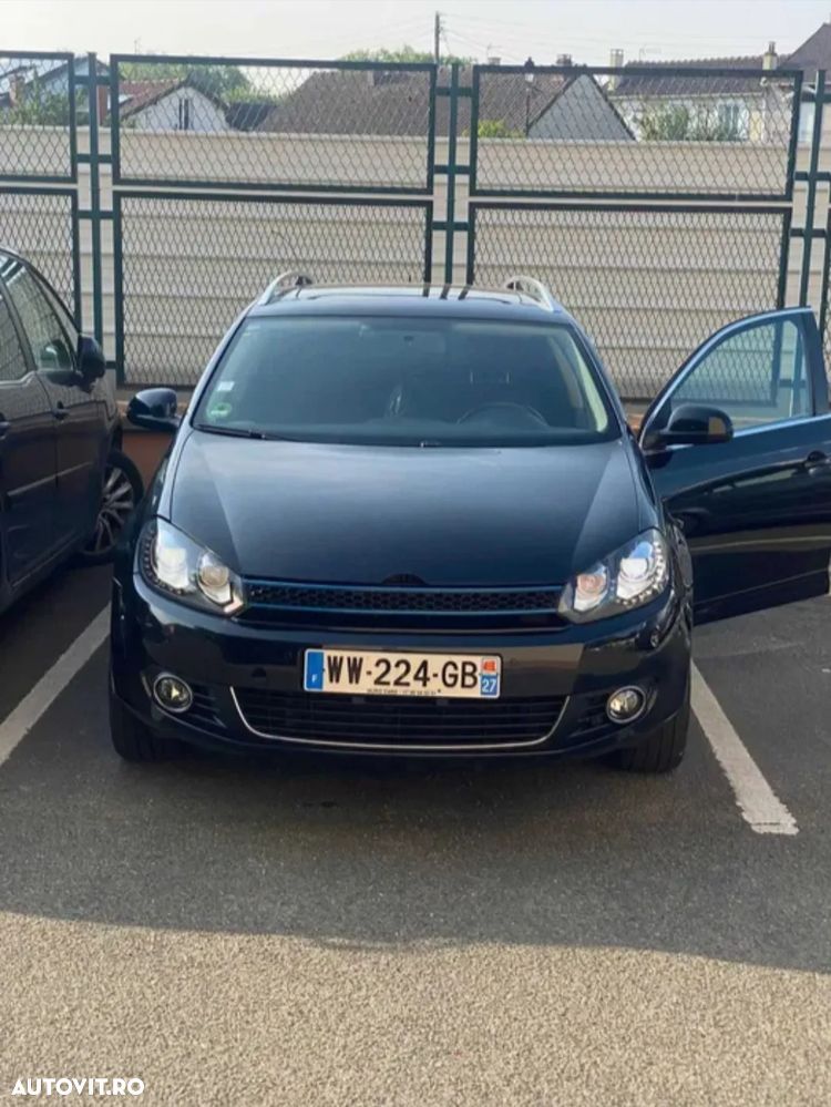 Volkswagen Golf - 6