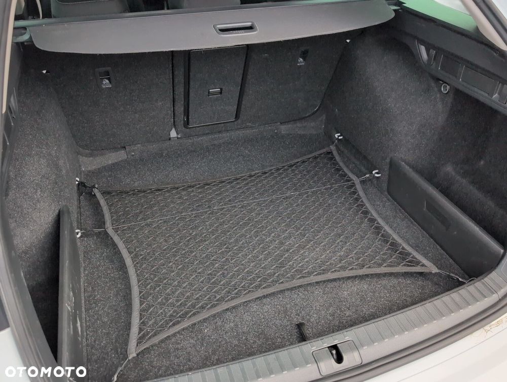 Skoda Octavia 2.0 TDI Ambition DSG - 10