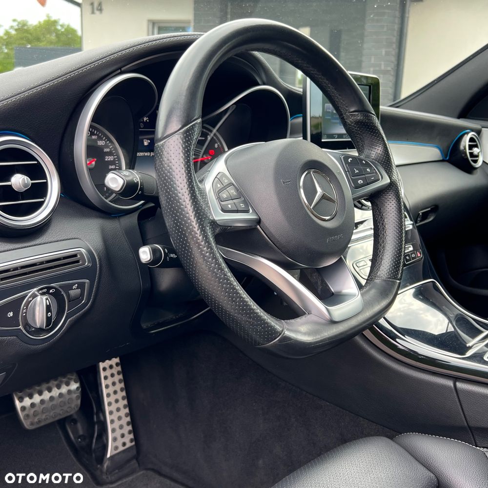 Mercedes-Benz Klasa C 200 7G-TRONIC AMG Line - 24