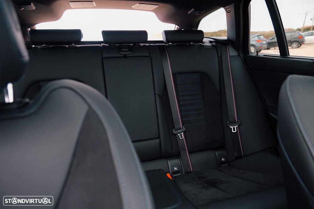 BMW 330 e Touring Pack M Auto - 11