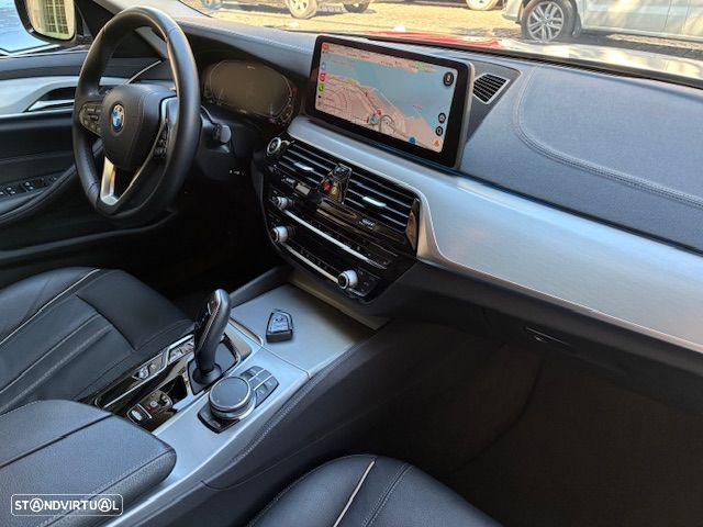 BMW 530 e Line Luxury - 23