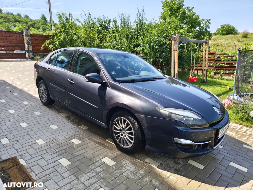 Renault Laguna - 1