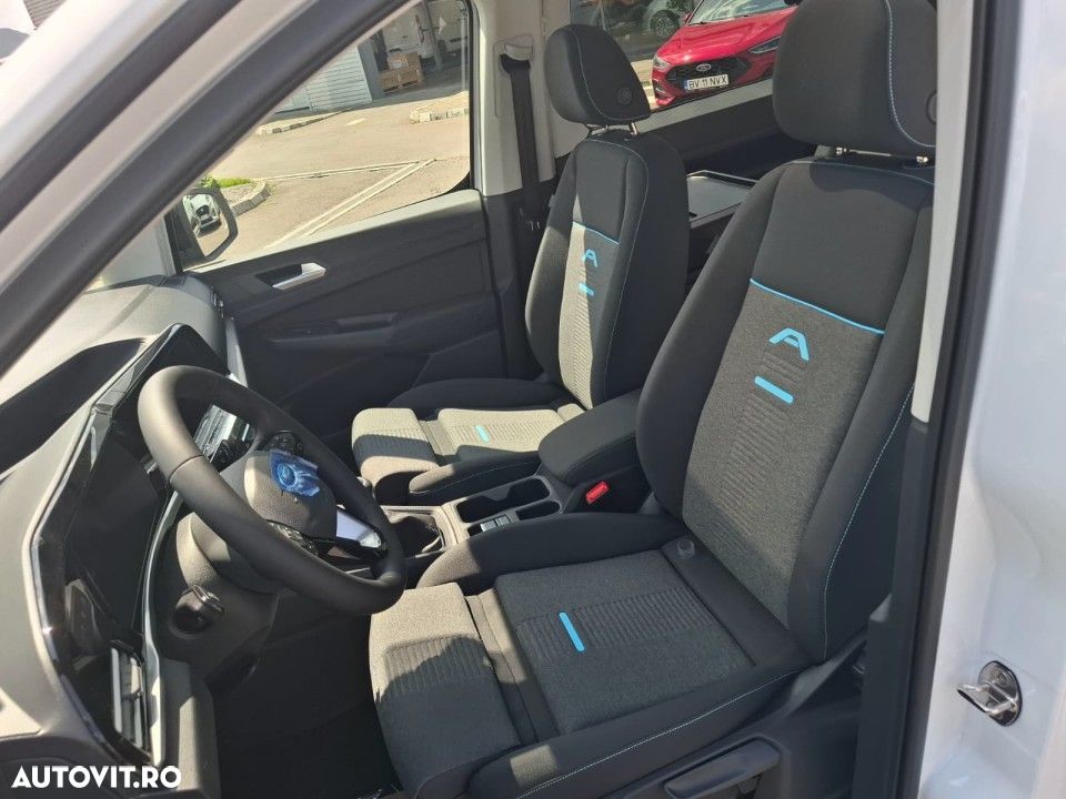 Ford Tourneo Connect - 10