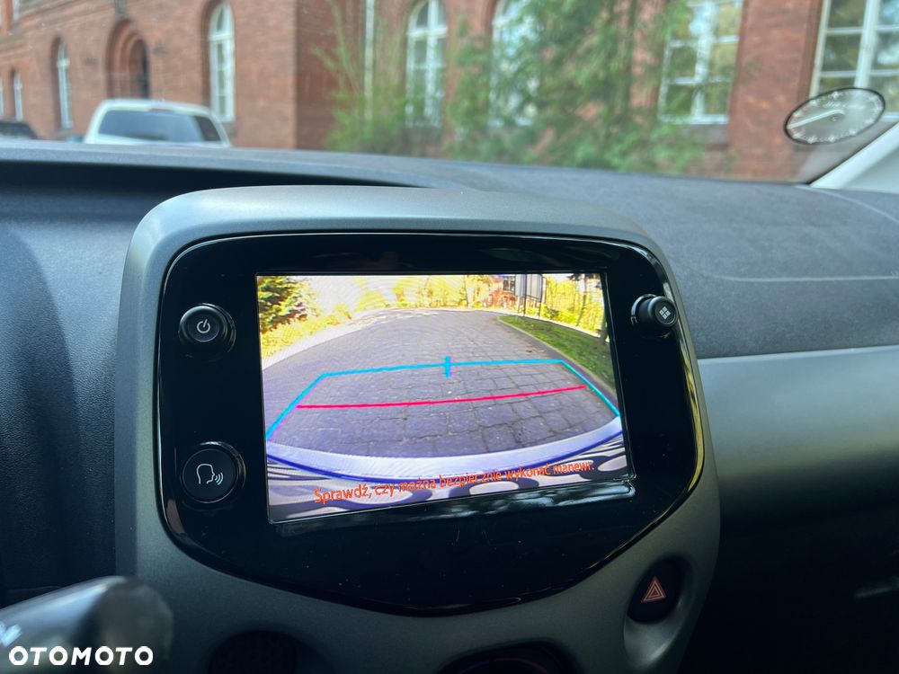 Toyota Aygo x-business - 13