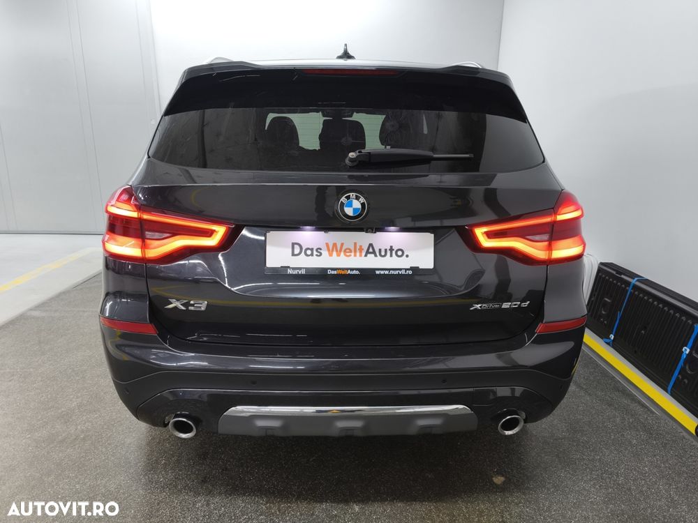 BMW X3 xDrive20d AT Luxury Line - 4