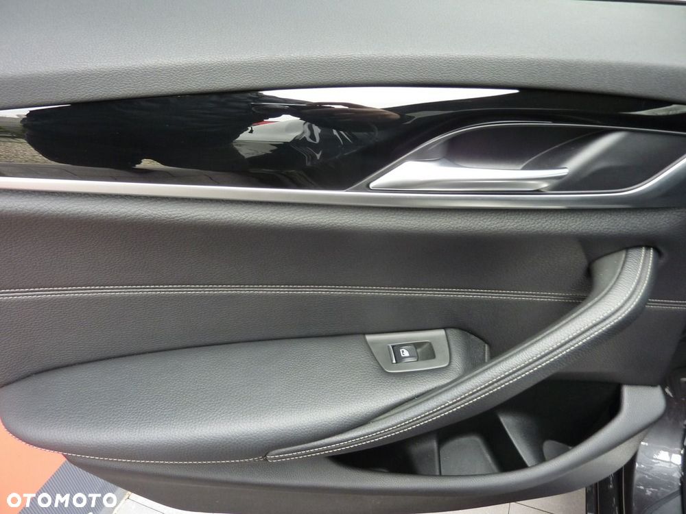 BMW Seria 5 - 36