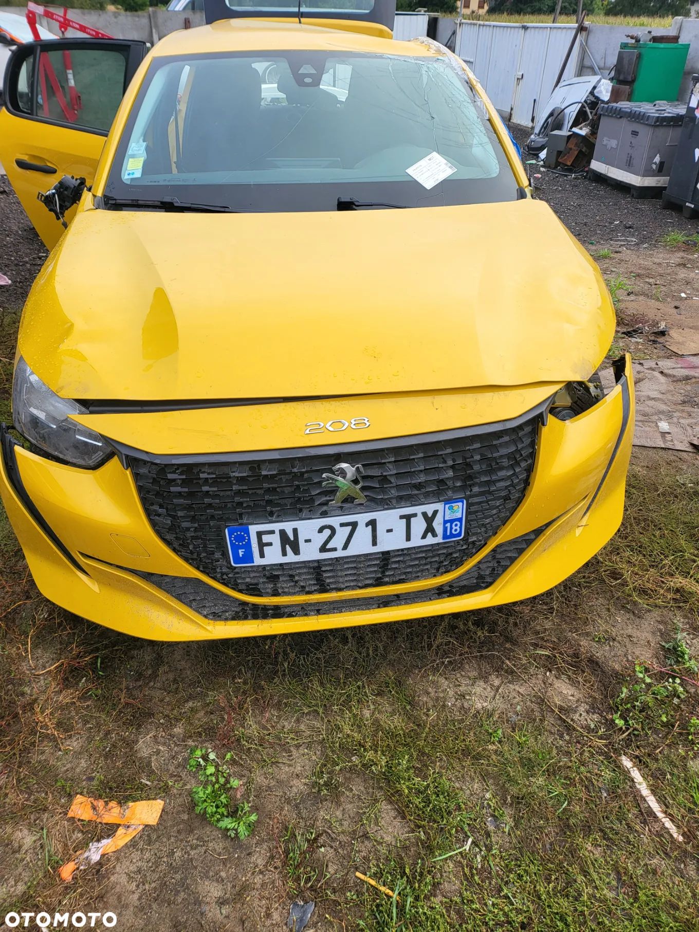 Peugeot 208 - 1