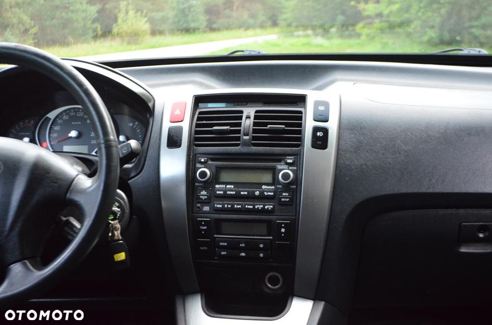 Hyundai Tucson 2.0 Comfort 2WD - 28