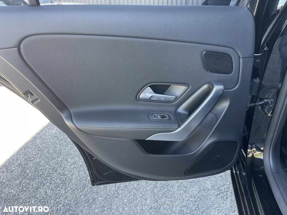 Mercedes-Benz A 200 Sedan 7G-DCT Progressive - 21