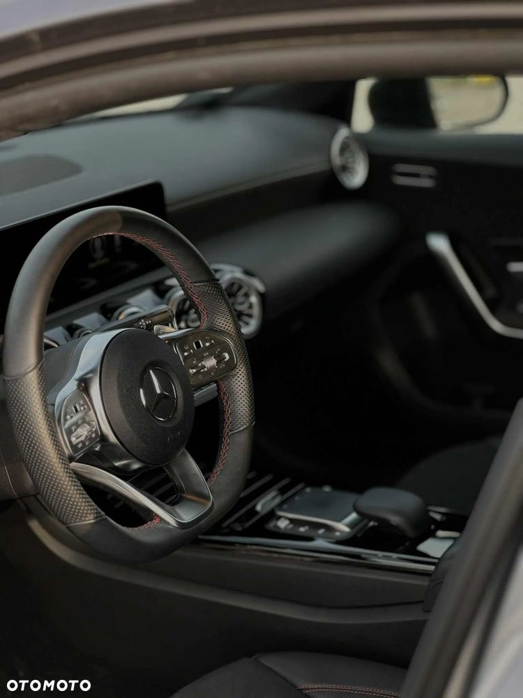 Mercedes-Benz Klasa A 200 AMG Line 7G-DCT - 9