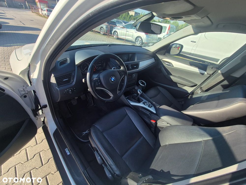 BMW X1 sDrive18d - 14