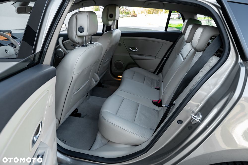 Renault Megane TCe 180 Luxe - 20