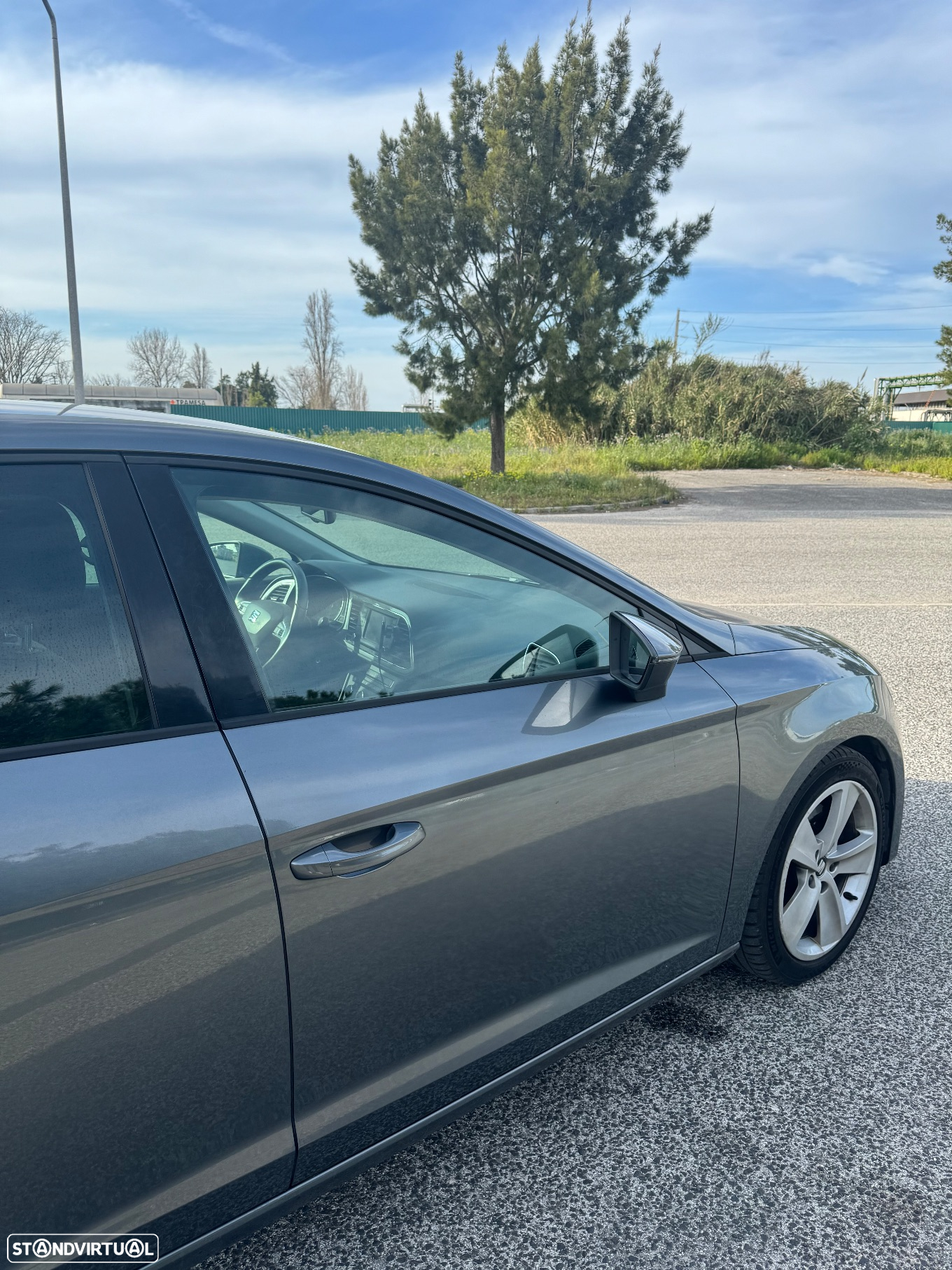 SEAT Leon 2.0 TDI DPF Ecomotive FR - 3