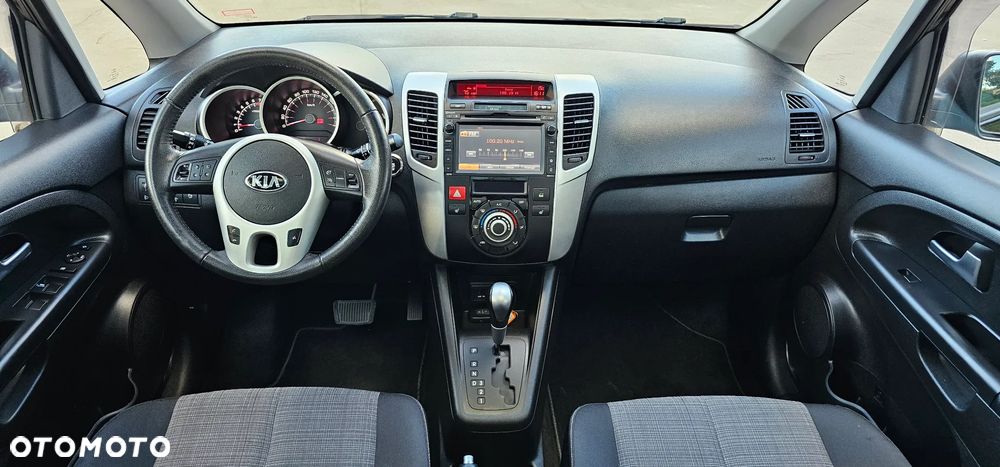 Kia Venga - 30