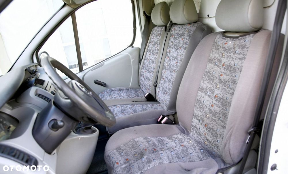 Opel Vivaro - 18