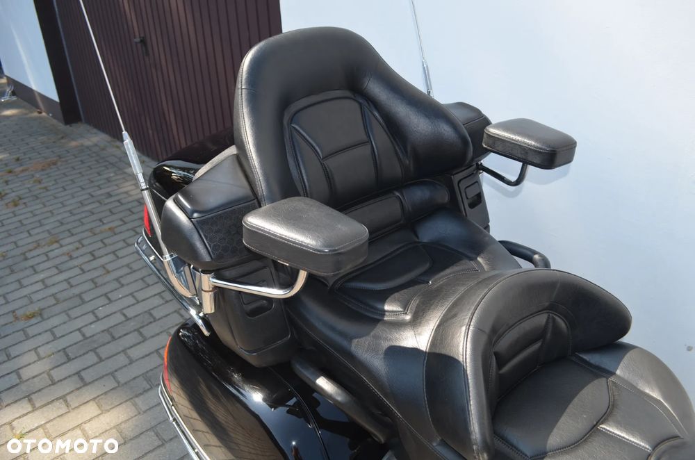 Honda GL - 12