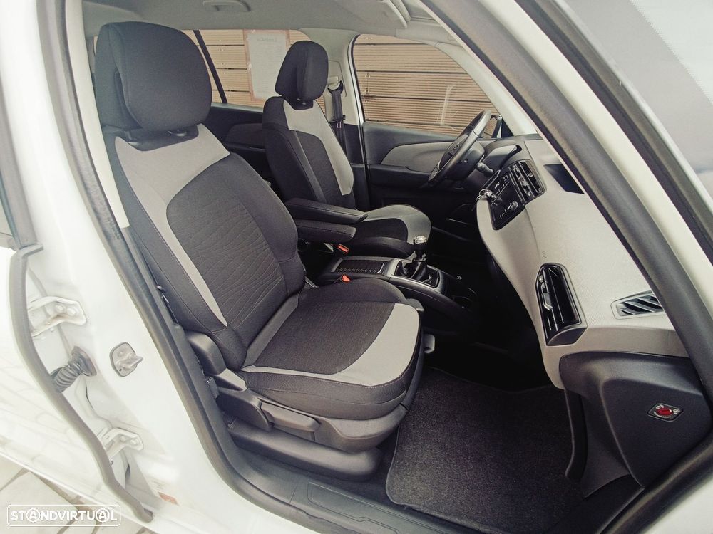 Citroën C4 Grand Picasso 1.6 e-HDi Intensive - 13
