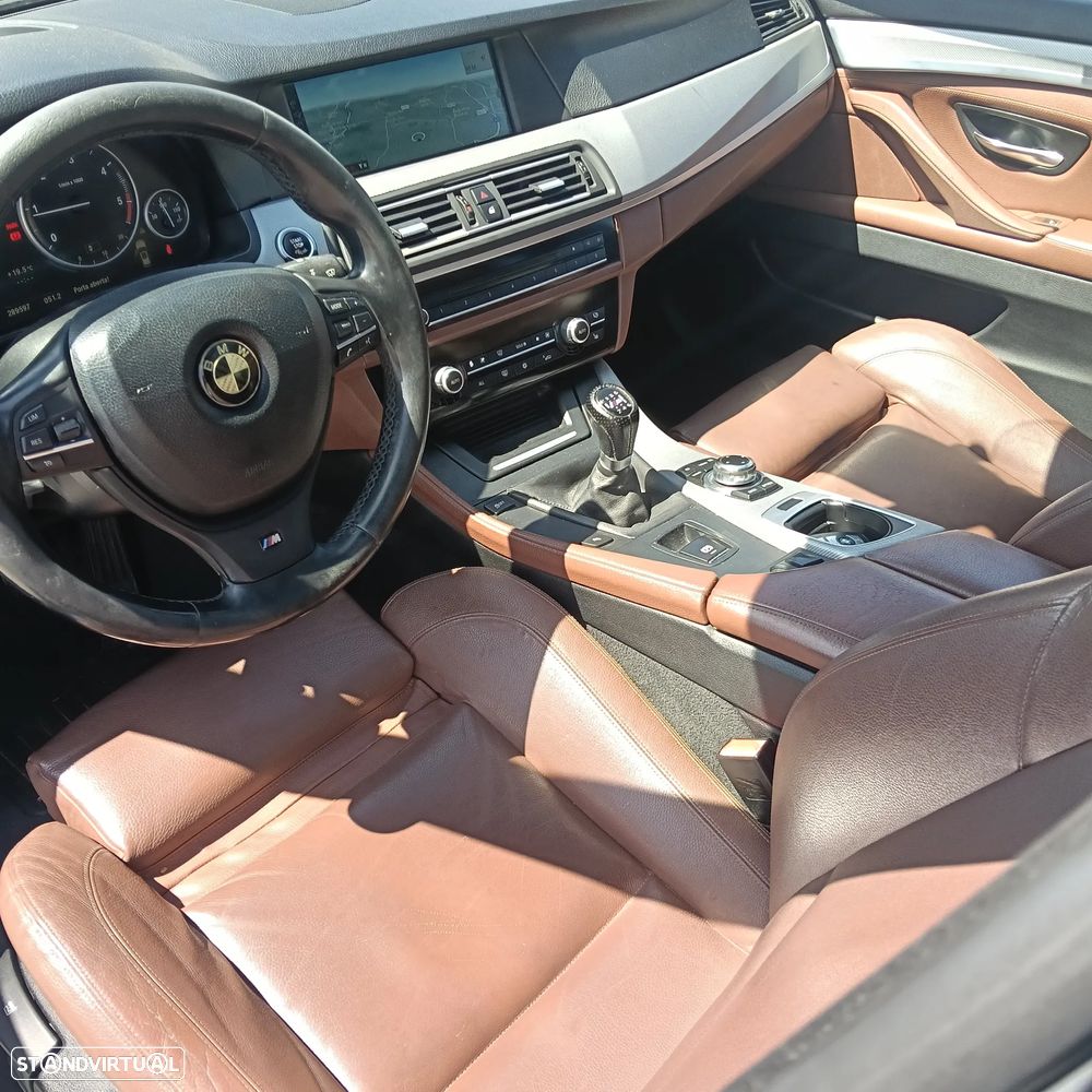 BMW 520 d Pack M - 31