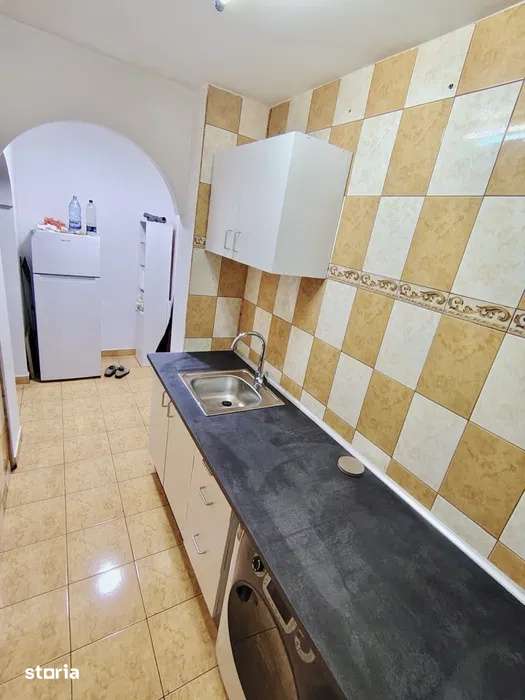 Apartament 2 camere decomandat, 38 mp - Oportunitate — fotografia 3