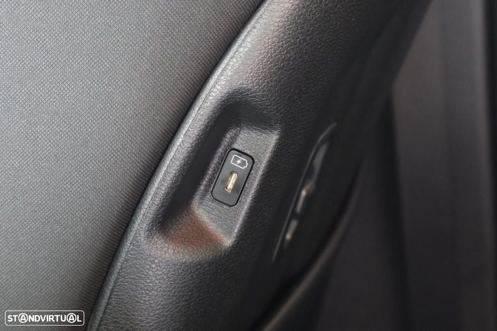 Kia Sportage 1.6 T-GDI Drive - 18