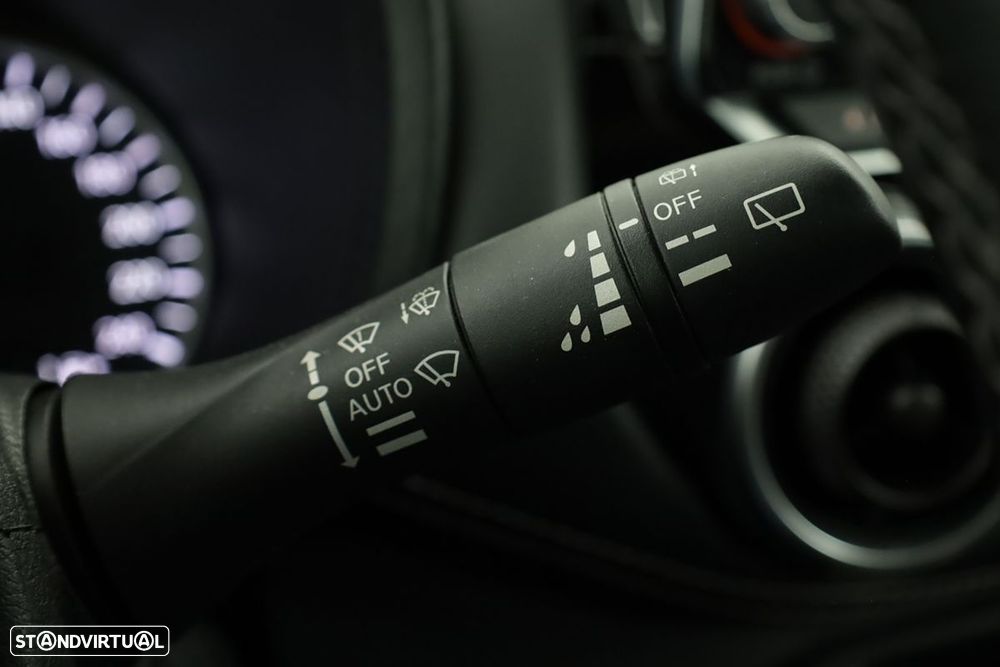 Nissan Juke 1.6 Hybrid N-Design Black - 17