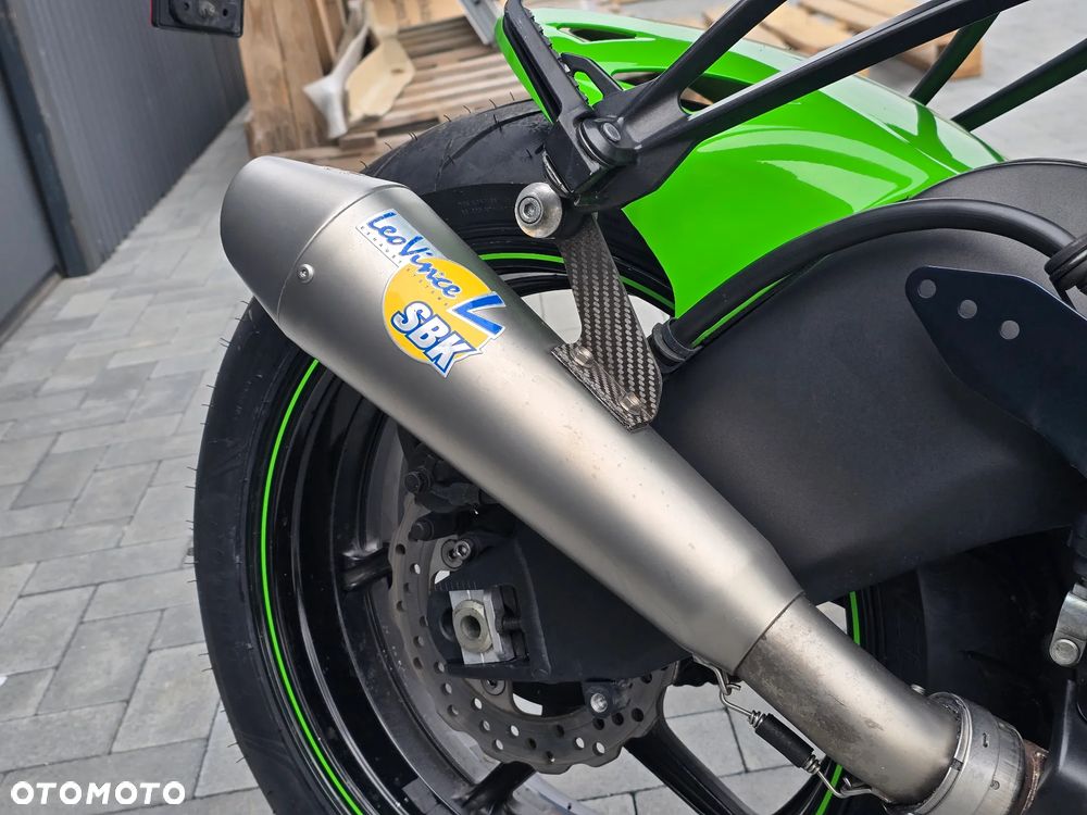 Kawasaki Ninja - 32