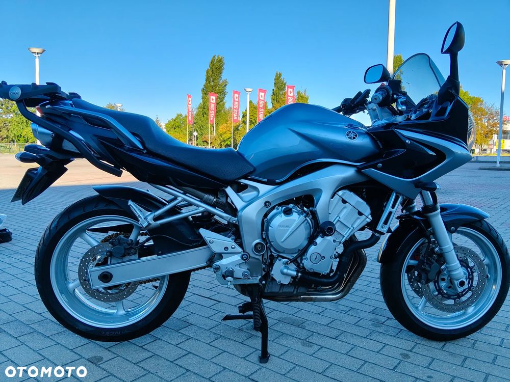 Yamaha FZ6 - 3