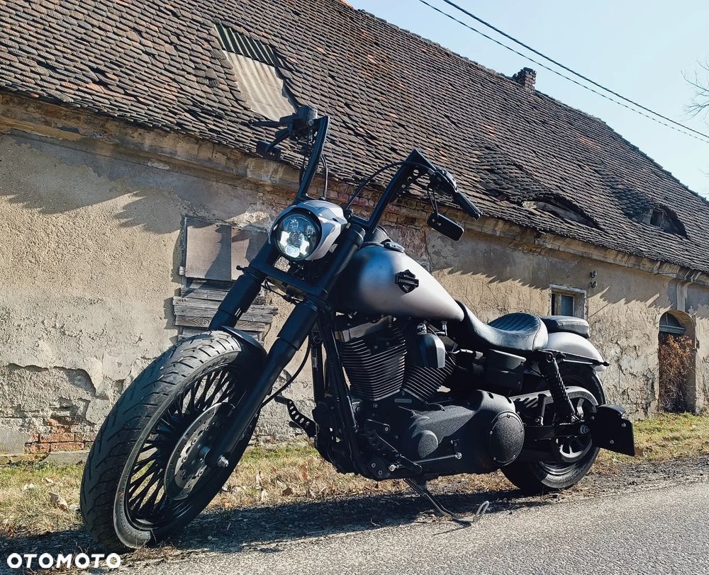 Harley-Davidson Dyna Street Bob - 4