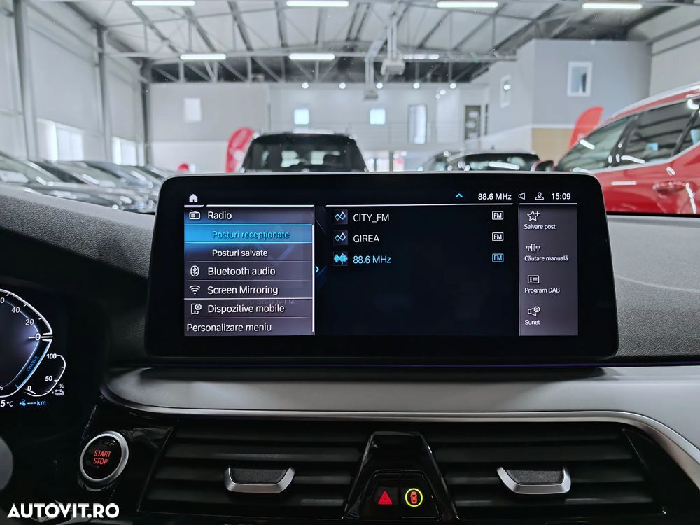 BMW Seria 5 530e Aut. - 23