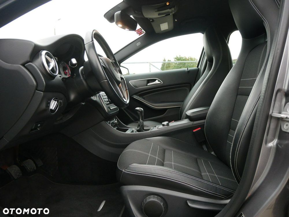 Mercedes-Benz Klasa A 180 (BlueEFFICIENCY) - 6