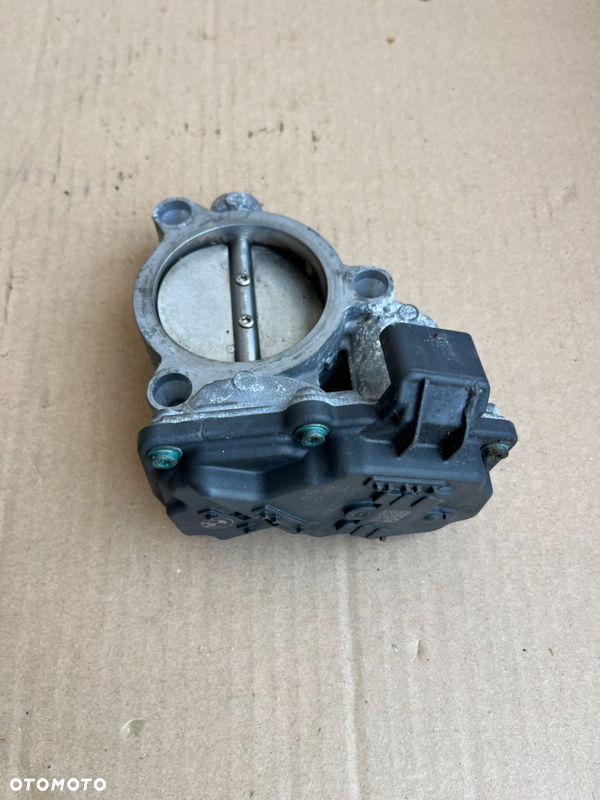 BMW F39 F40 F45 F46 F48 F56 2.0 16V PRZEPUSTNICA 7619008 21R, 39TYŚ KM
