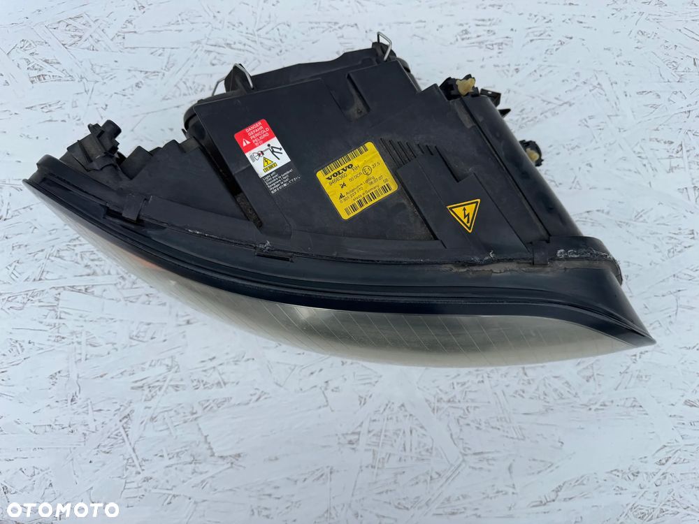 LAMPA VOLVO C70 II 2 XENON PRAWA PRZÓD - 5