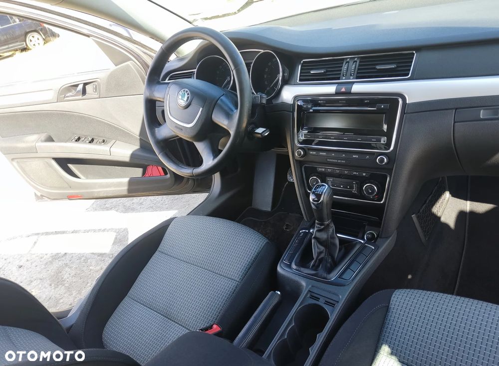 Skoda Superb 2.0 TDI Comfort - 16