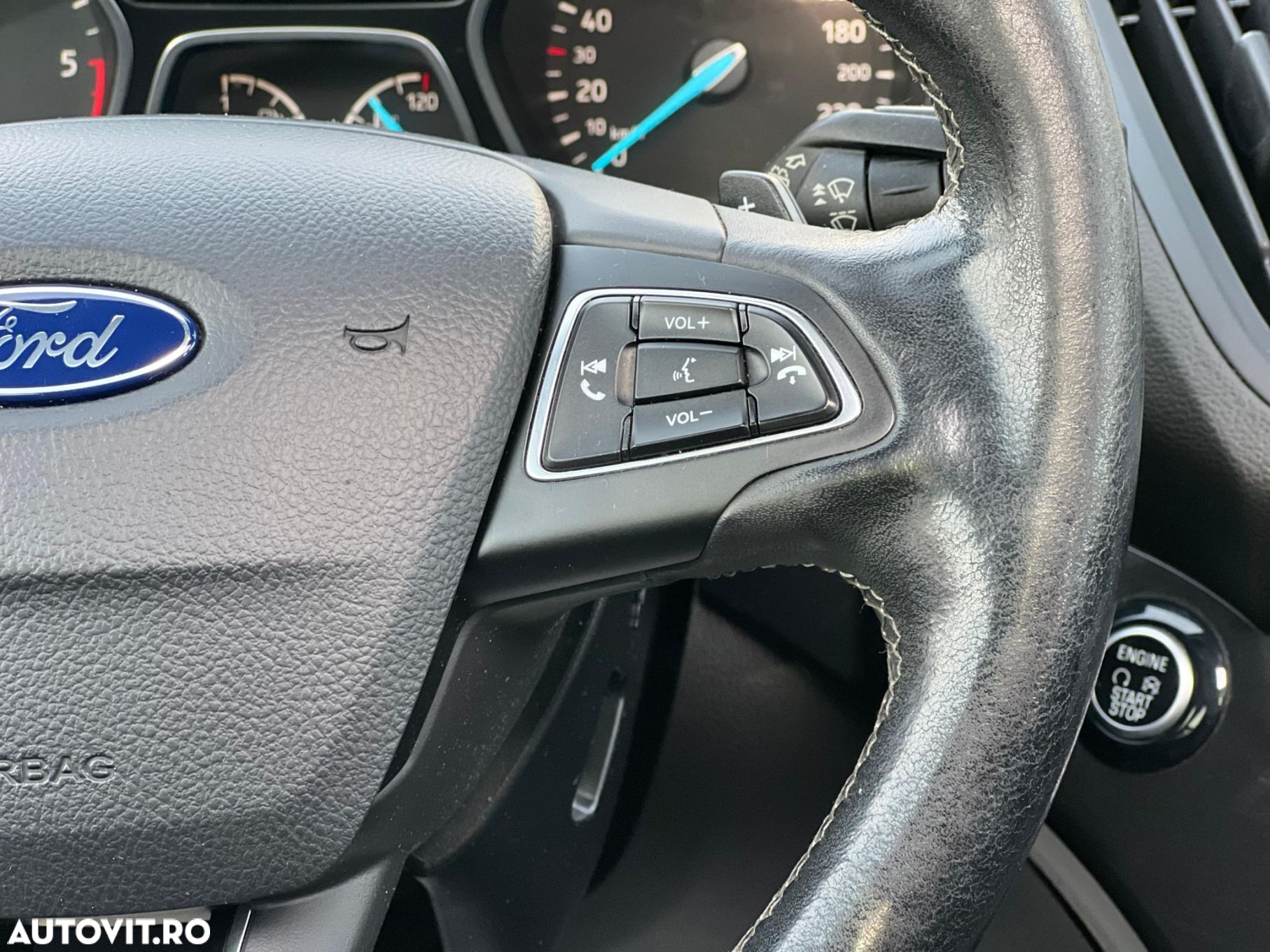 Ford Kuga 2.0 TDCi 4WD Powershift ST-Line - 16