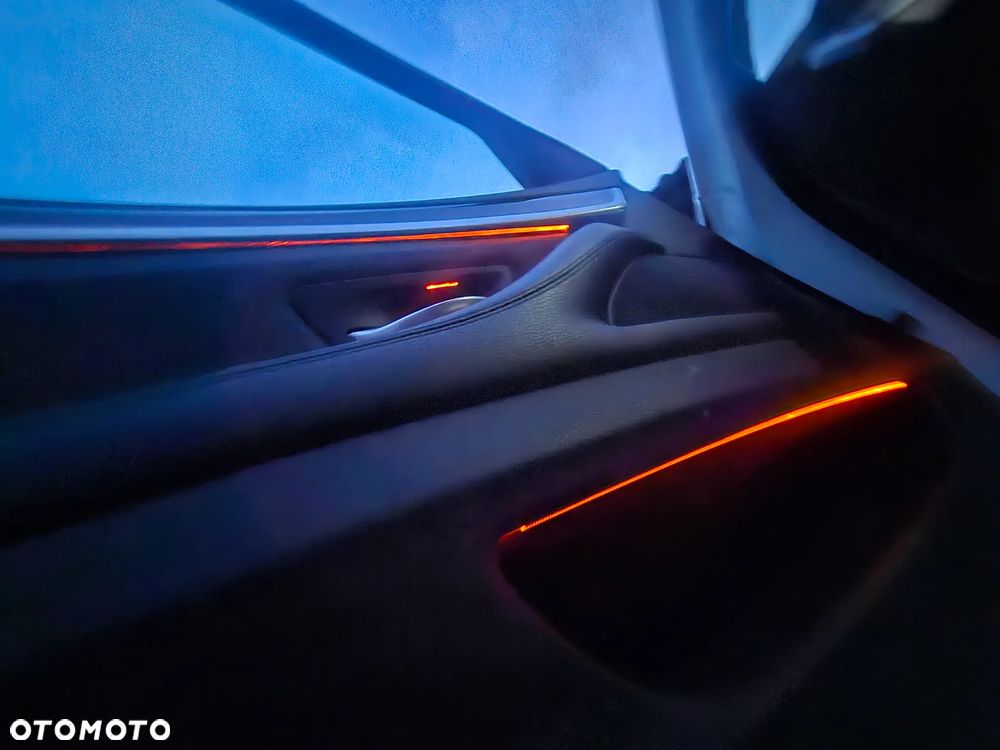 BMW Seria 5 520d - 23