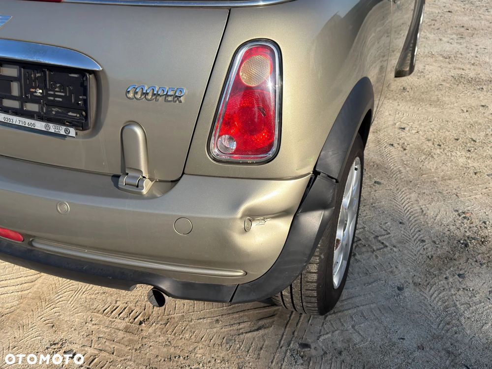 MINI Cooper Standard - 14