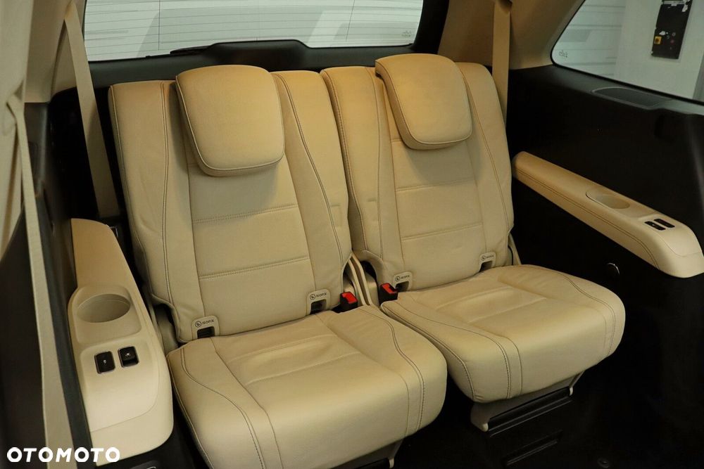 Mercedes-Benz GLS - 21
