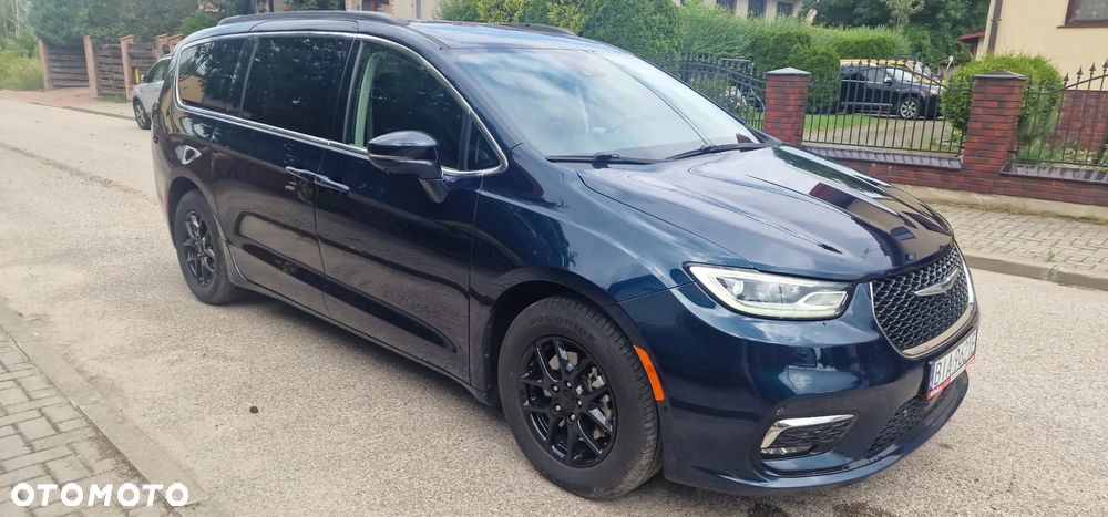 Chrysler Pacifica - 8