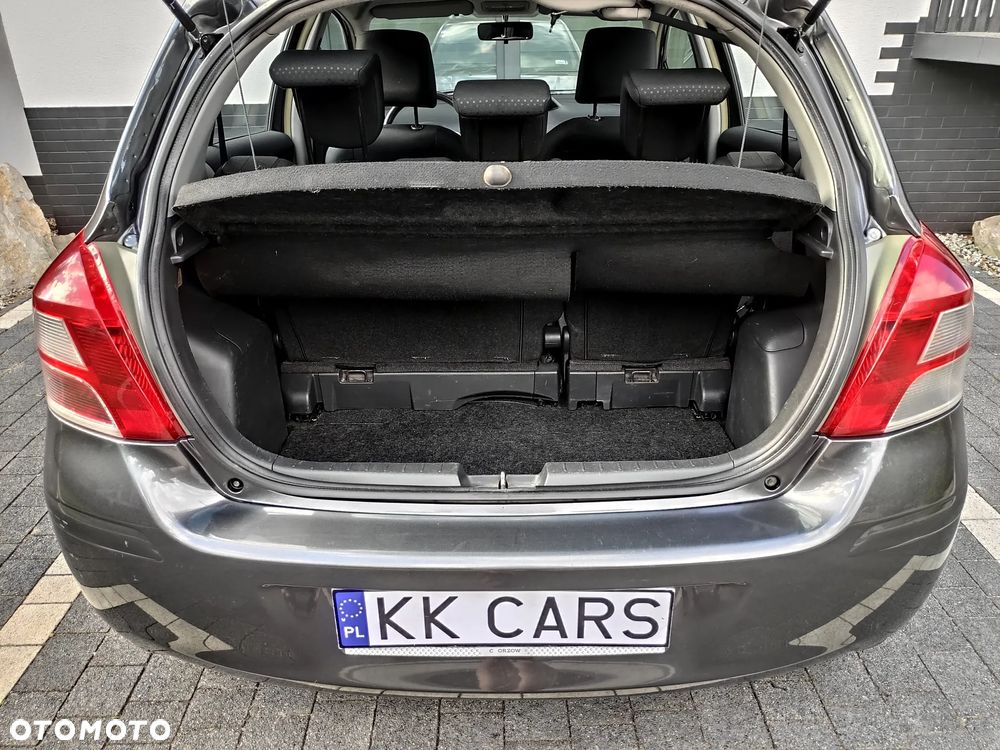 Toyota Yaris 1.33 2010 - 13