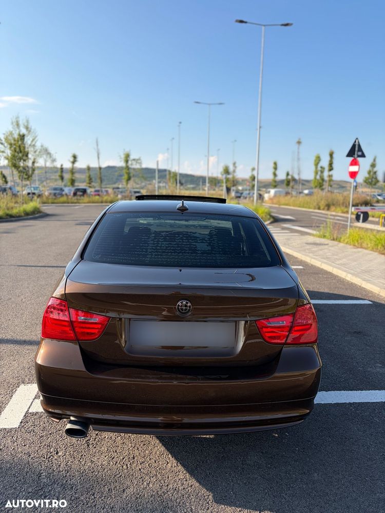 BMW Seria 3 320d - 8