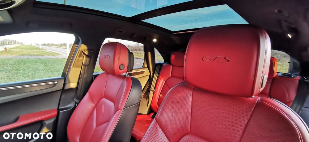 Porsche Macan - 33