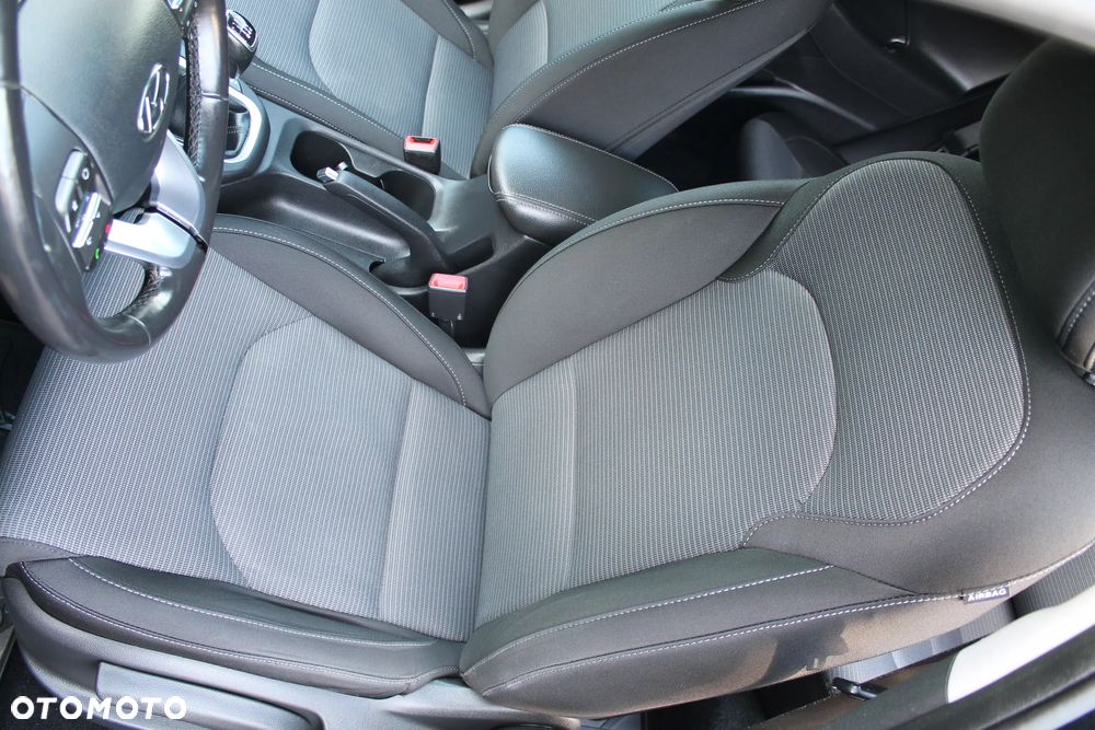 Hyundai i30 1.4 Premiere Comfort - 26